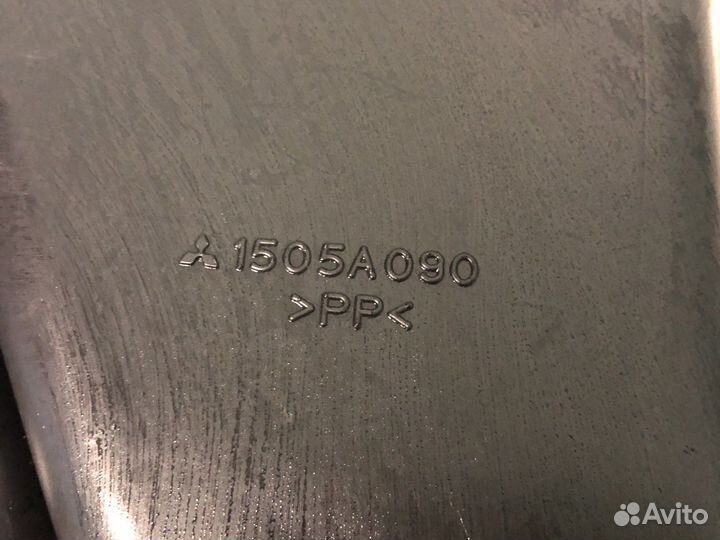 Воздухозаборник mitsubishi outlander XL