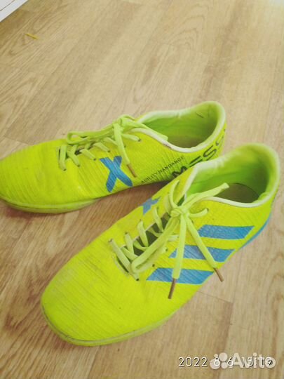 Кроссовки и коньки