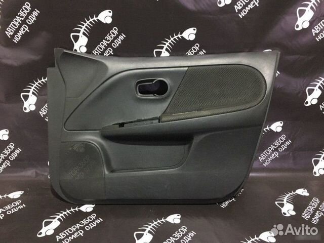 Обшивка двери передняя правая Nissan Note E11