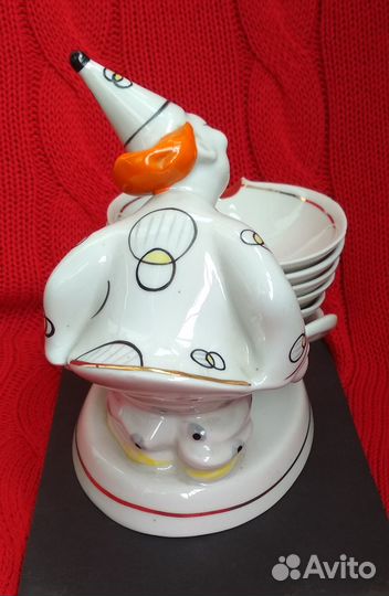 Клоун с пепельницами. Фарфор ффз 