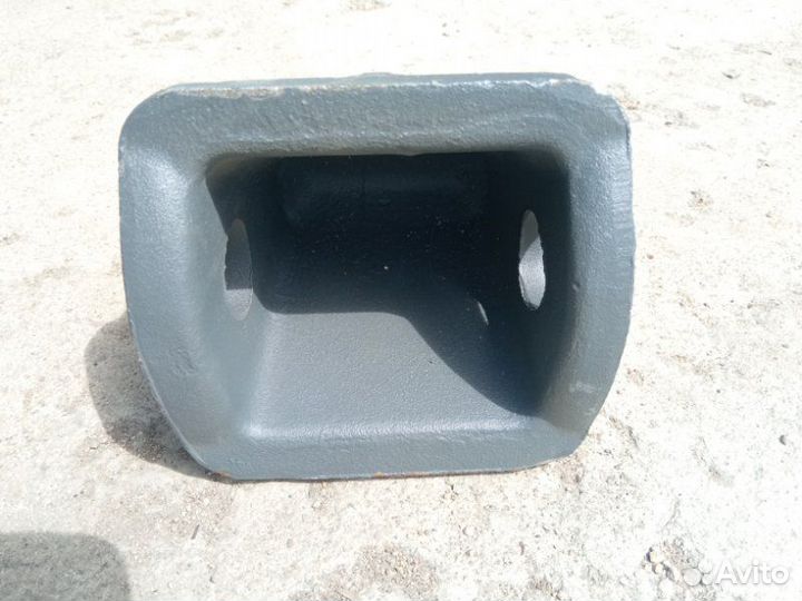 Коронка ковша экскаватора Komatsu Pc300-6