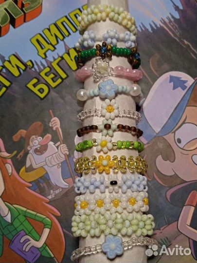 Колечки из бисера с цветочками(варианты на фото)