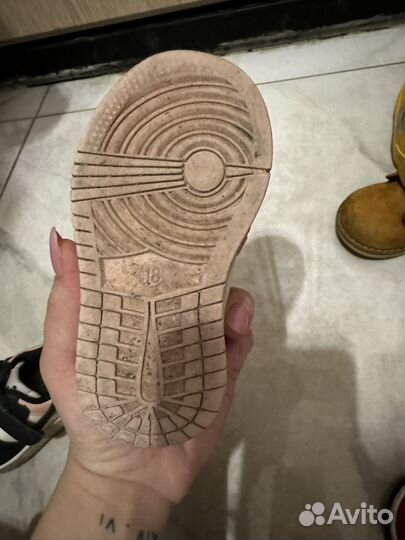 Кроссовки детские 18 размер