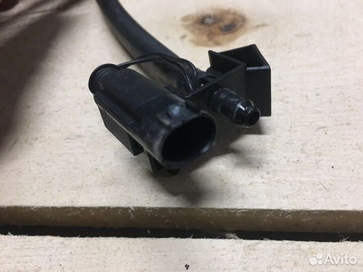 Форсунка омывателя лобового стекла Bmw 530D G30