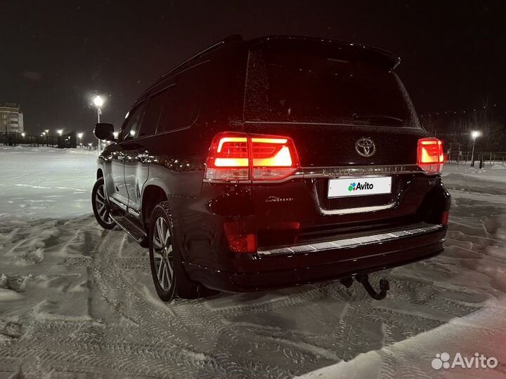 Toyota Land Cruiser 4.5 AT, 2018, 214 000 км