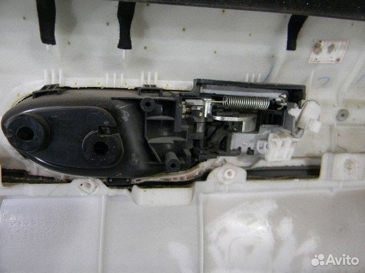 Обшивка (дверная карта) двери задней левой