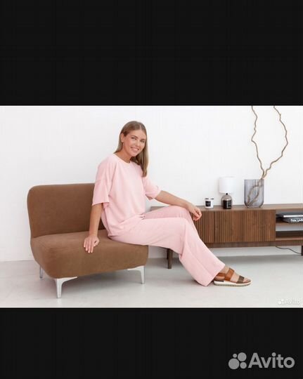 Костюм женский