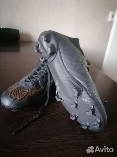 Бутсы футбольные на мальчика