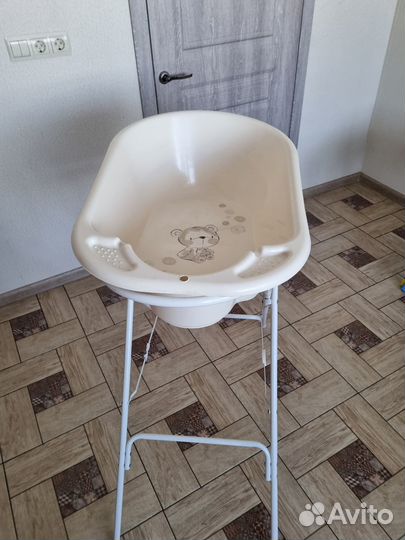 Ванна детская с подставкой