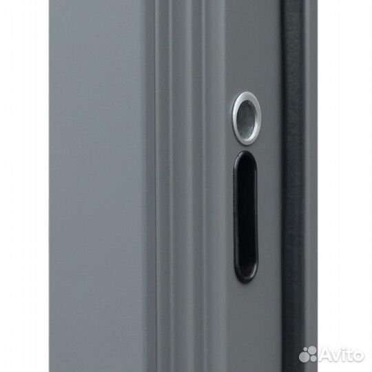 Входная дверь 