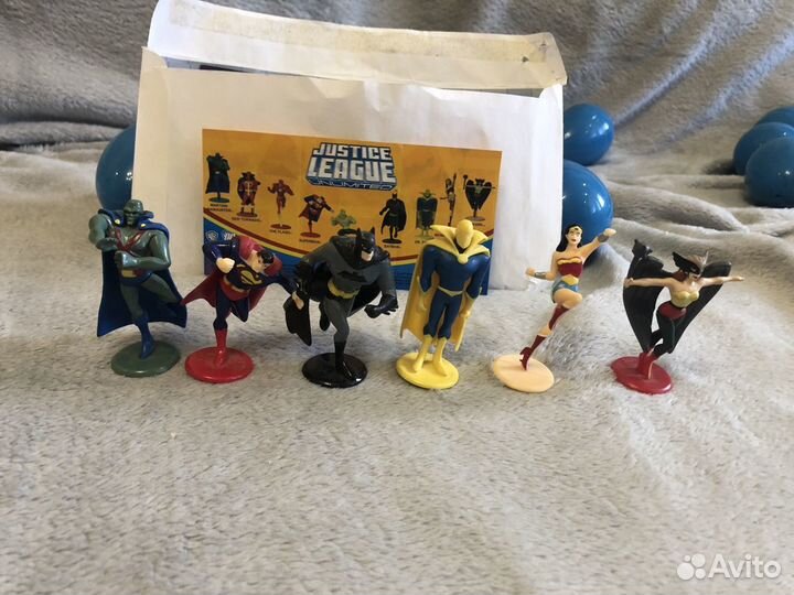 Фигурки из яиц DC Justice league