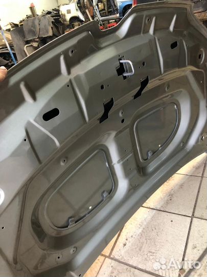 Капот для Рено Логан степвей