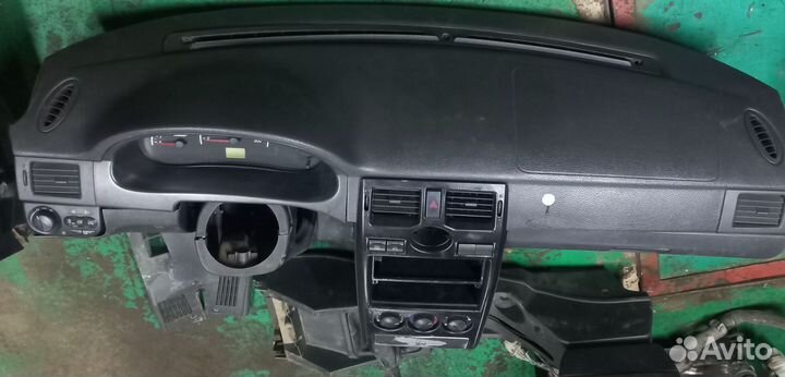 Панель торпеда priora