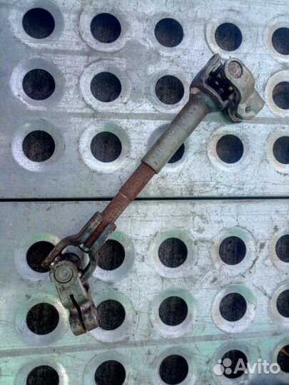 Рулевая колонка Тойота Ярис