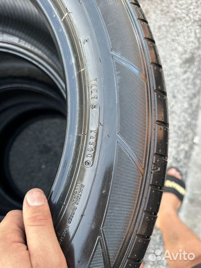 Dunlop SP Sport Maxx 050+ 235/55 R20