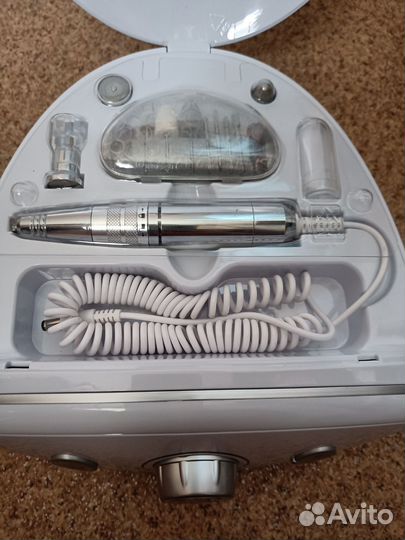 Набор для маникюра и педикюра Beurer MP100 White