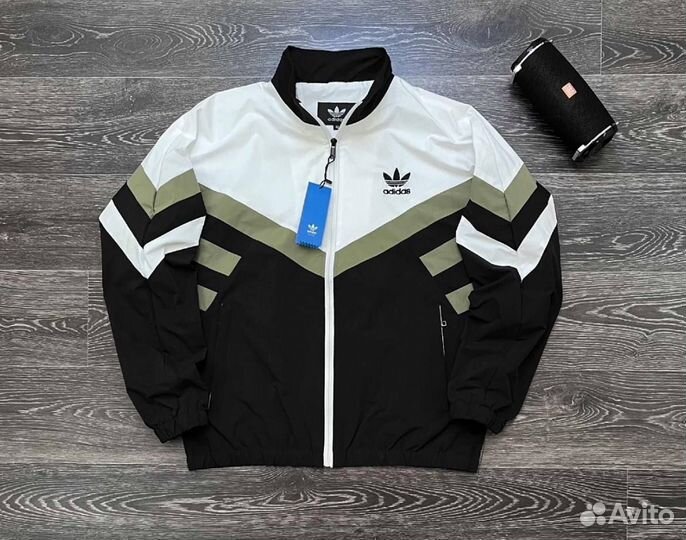 Ветровка adidas