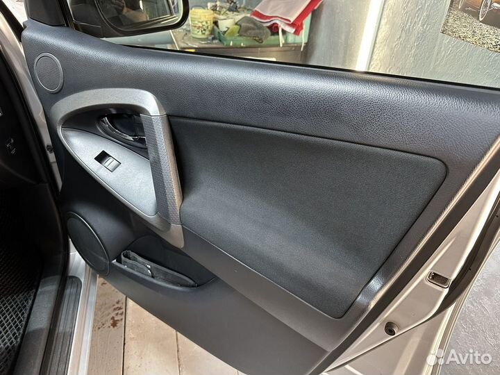 Toyota RAV4 2.4 AT, 2012, 123 000 км