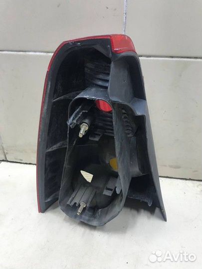 Фонарь задний правый Renault Logan