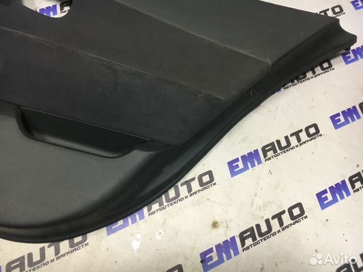 Обшивка двери задней правой Ниссан Примера П12