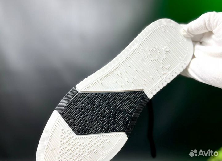 Кроссовки Boss спортивные