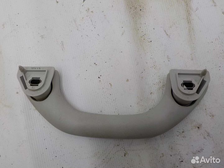 Ручка в салоне skoda octavia A5 передняя правая