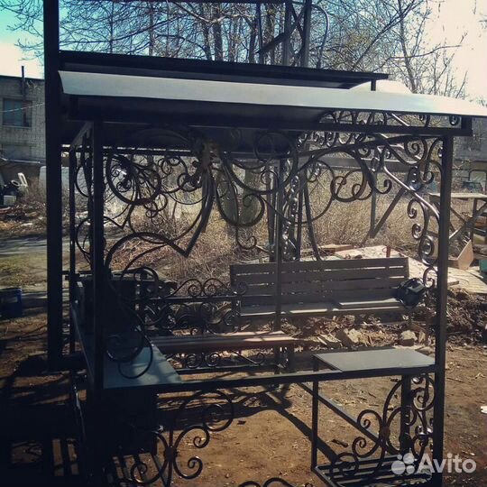 Мангал беседка с печкой и скамейкой