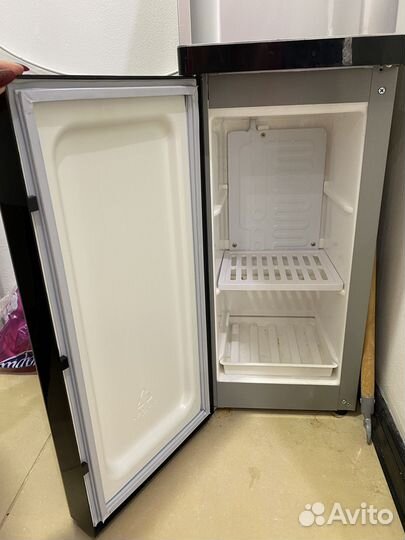 Кулер для воды с холодильником