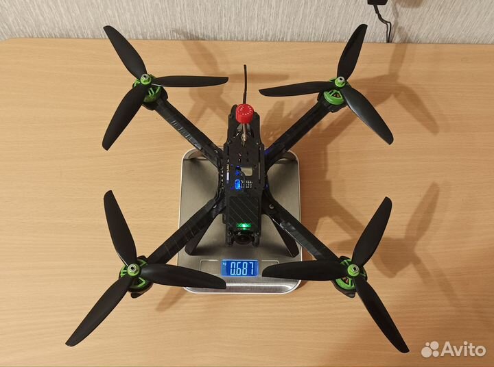 Квадрокоптер с камерой FPV 7