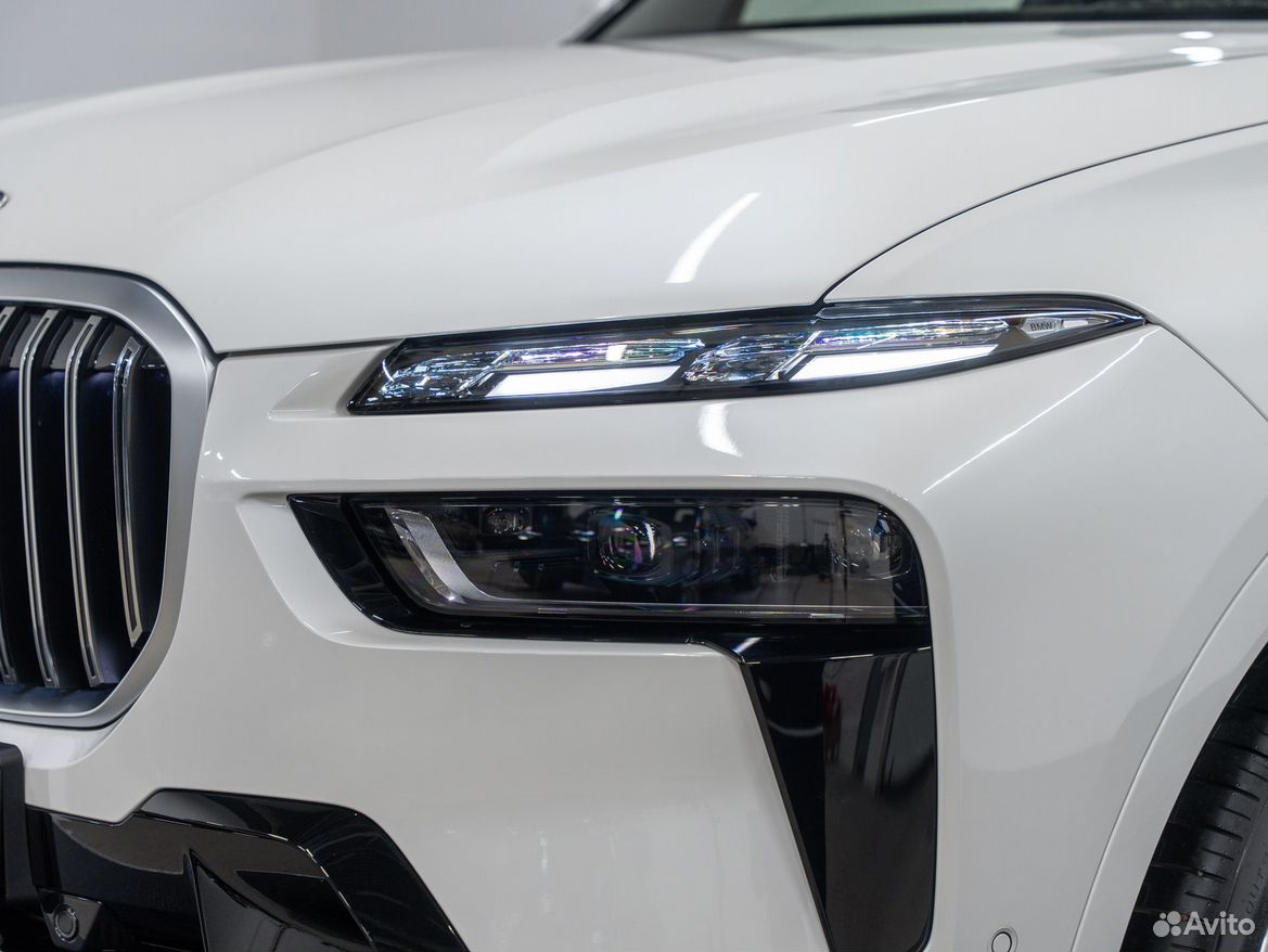 BMW X7 3.0 AT, 2026
