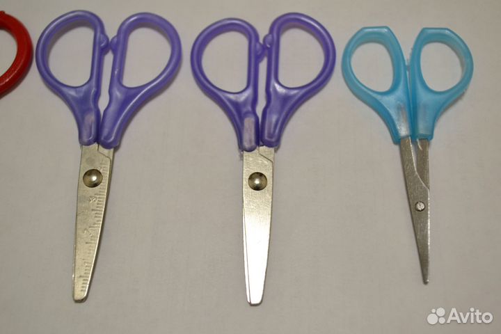 Ножницы с пластиковыми ручками