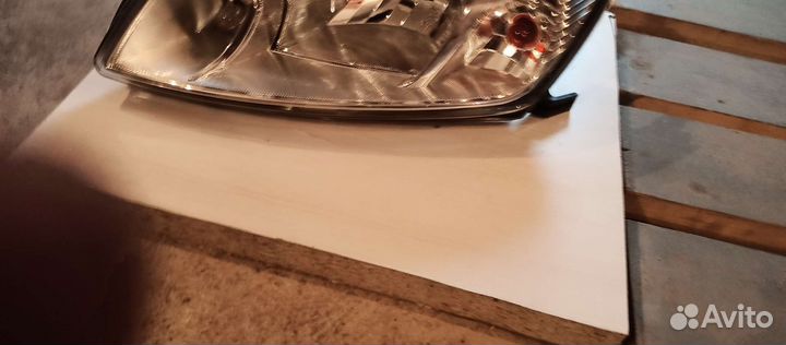 Фара ваз granta