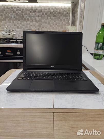 Ноутбук Dell vostro 15