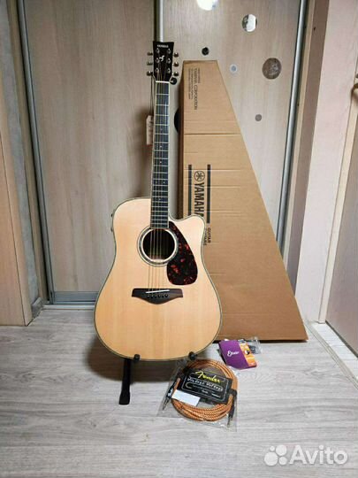 Гитара Yamaha FGX830C + комплект