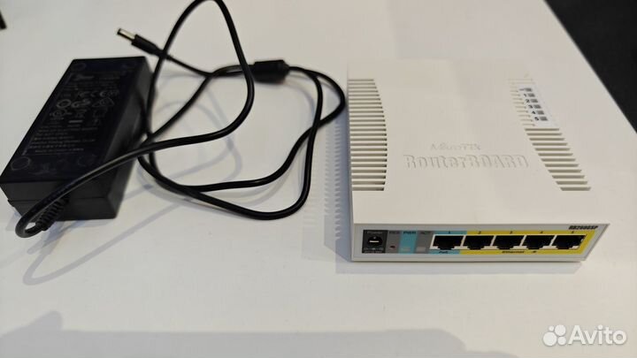 MikroTik RB260GSP POE