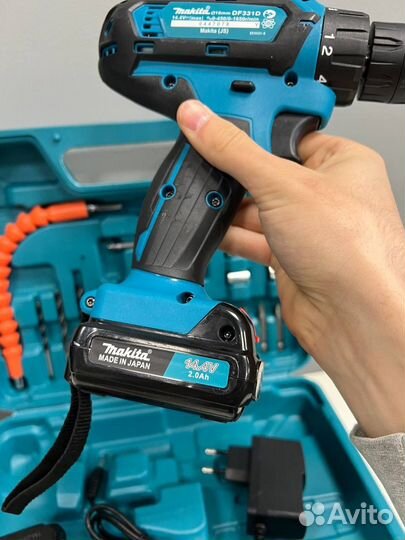 Шуруповерт makita 14v + набор новые