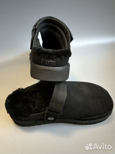 Тапочки женские UGG Goldenstar Clog Black