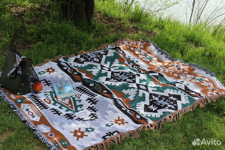 Стильные пледы для отдыха на свежем воздухе