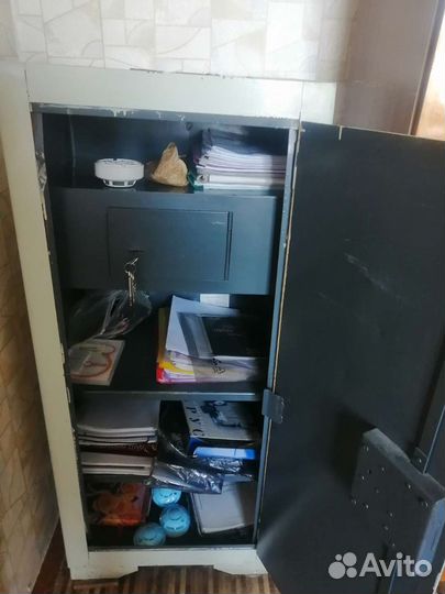 Шкаф металлический сейф