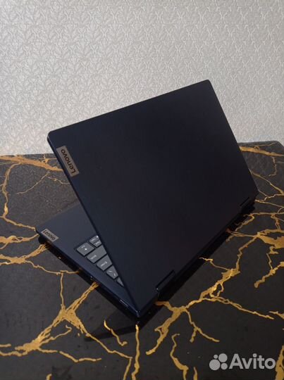 Lenovo ideapad 3