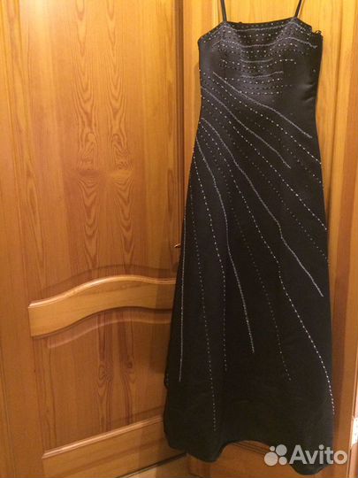 Платье вечернее