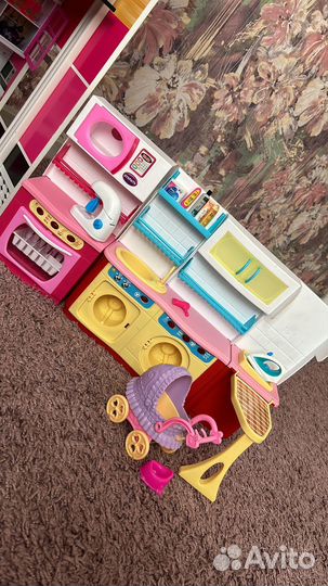 Кукольный домик с мебелью