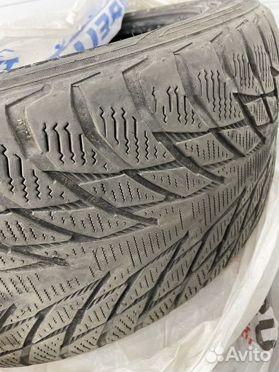 Nokian Tyres Hakkapeliitta R2 255/45 R18