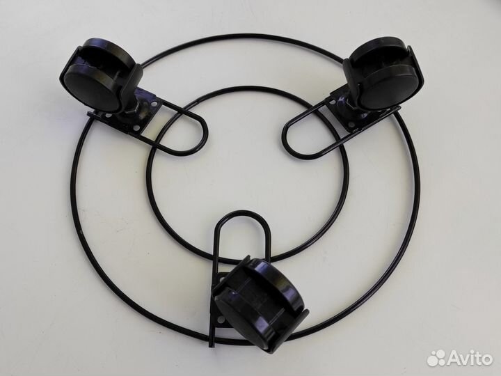 Подставка для цветов на колёсиках