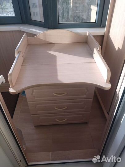 Пеленальный столик