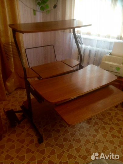 Компьютерный стол