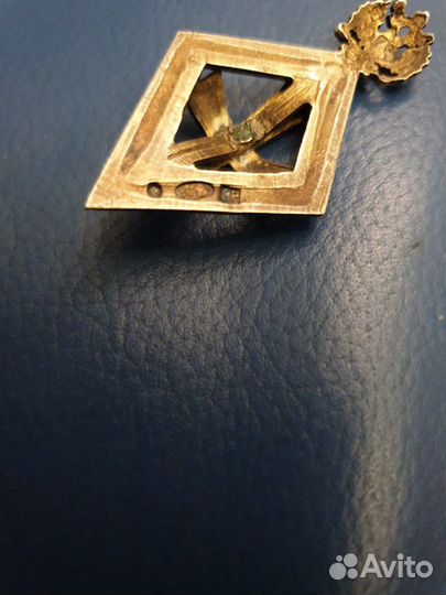 Знак об окончании немедицинких факультетовИмперато