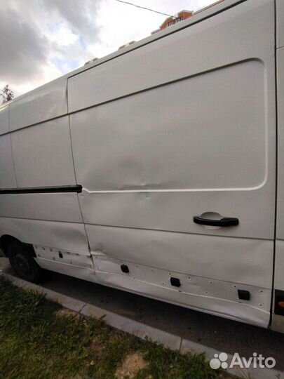 Дверь боковая сдвижная правая на Renault master 3