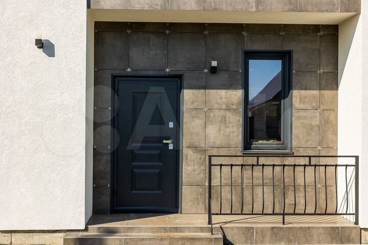 Дом 133 м² на участке 6,1 сот.