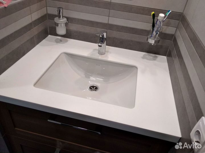 Столешница из искуственного камня